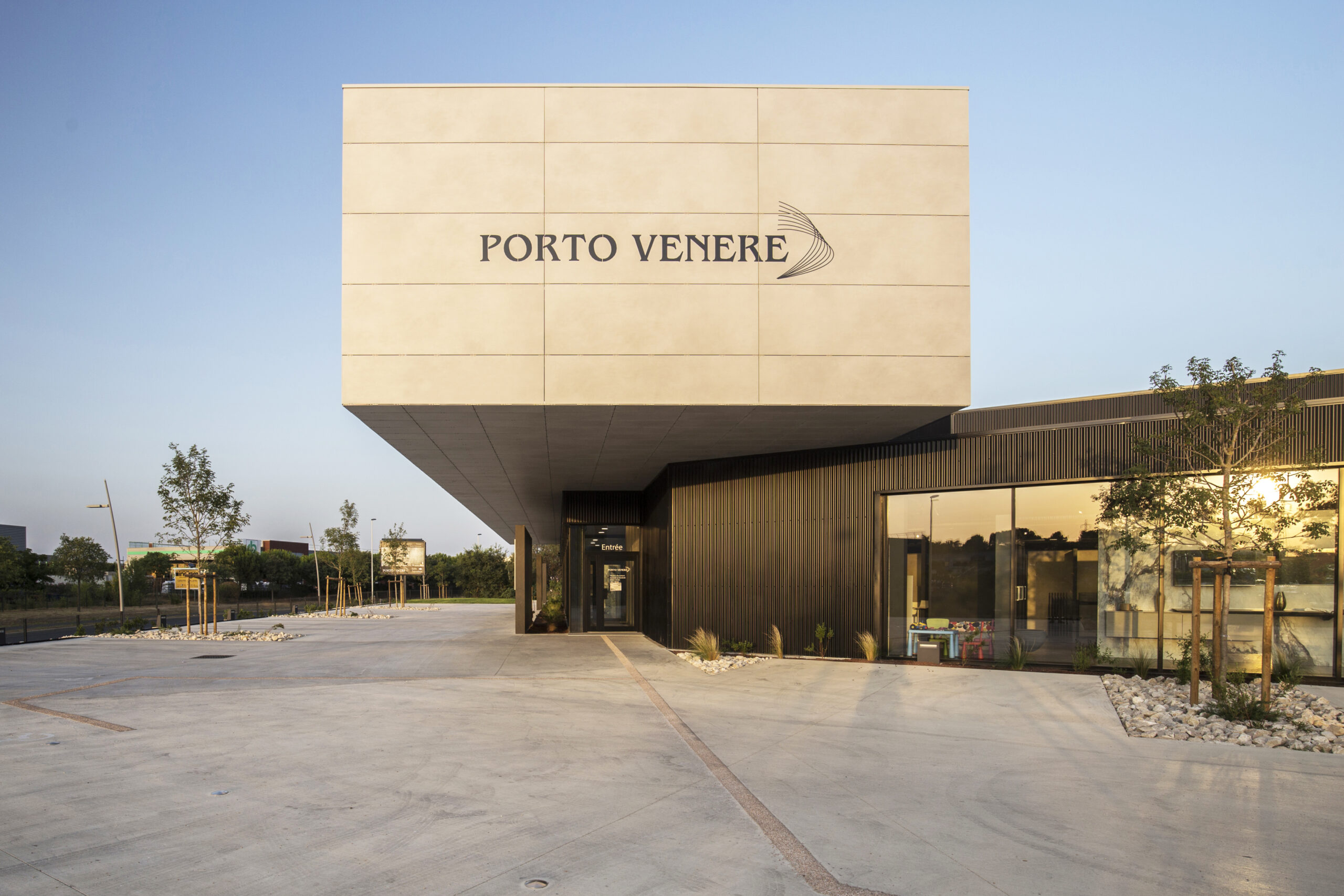 qui sommes-nous : magasin Porto Venere, aménagement d'espaces haut de gamme à Montpellier