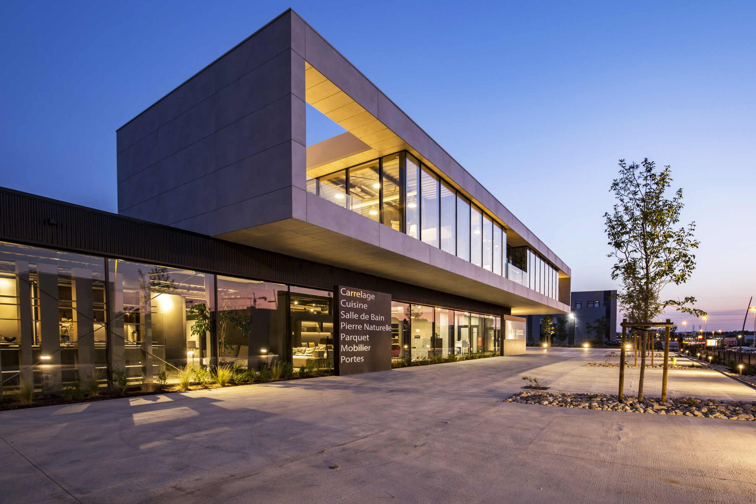 qui sommes-nous : magasin Porto Venere, aménagement d'espaces haut de gamme à Montpellier