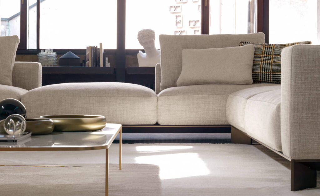 Canapé moderne modulable et personnalisable en cuir ou en tissu Eastside