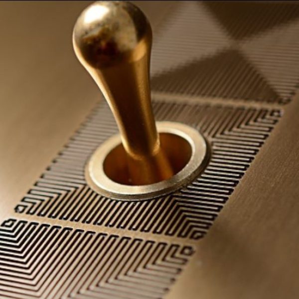 Interrupteur-Meljac-design-haut-de-gamme-via-brera