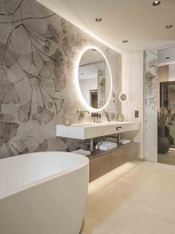 Papier peint mur et porte pour habillage full covering intérieur chambre d'hôtel proche de lattes 34